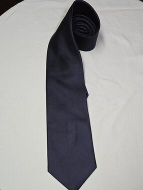 Kenneth Cole Men's Dark Navy Ribbed Dress Tie 100% Silk